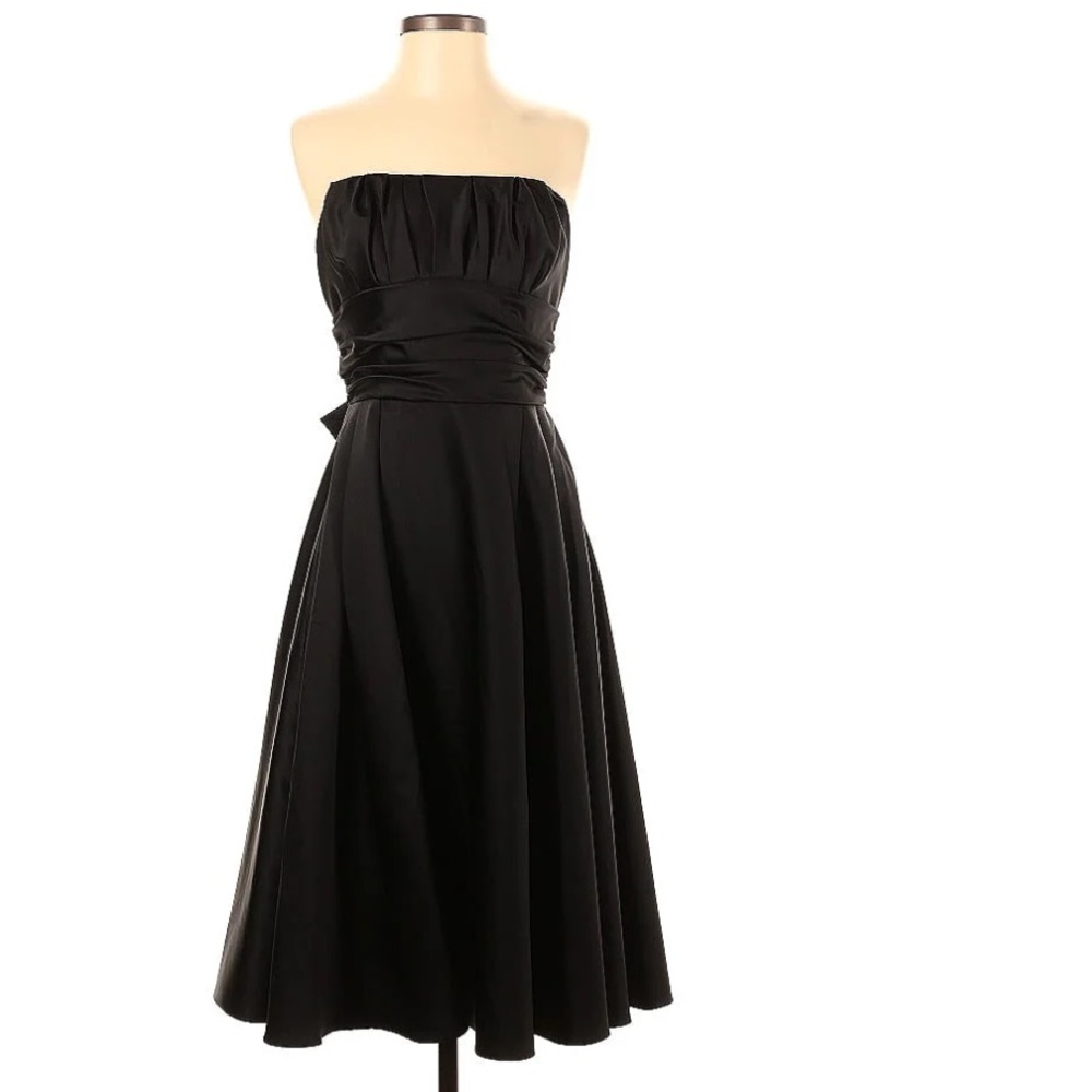 Vineyard Collection strapless pleated cocktail dress size 6